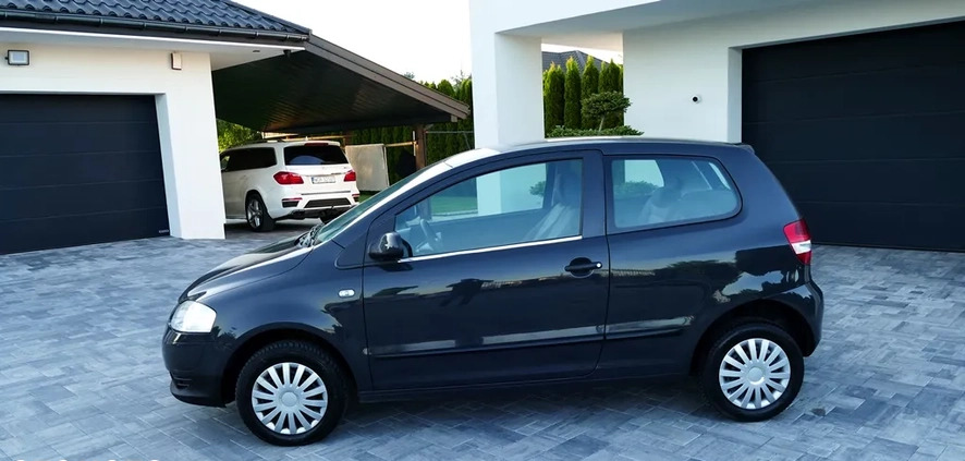 Volkswagen Fox cena 7500 przebieg: 185000, rok produkcji 2007 z Miłomłyn małe 407